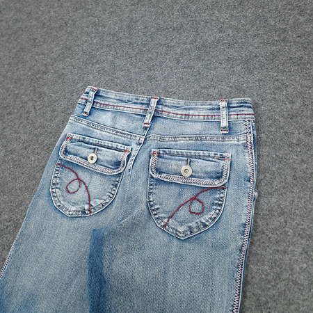 Spodnie jeansowe Drzwony