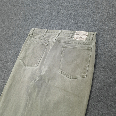 Spodnie jeansowe Wrangler