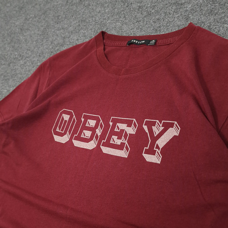 Koszulka z nadrukiem Obey