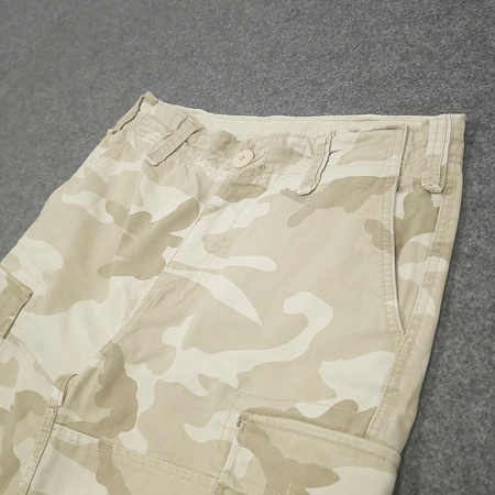 Spodenki cargo camo